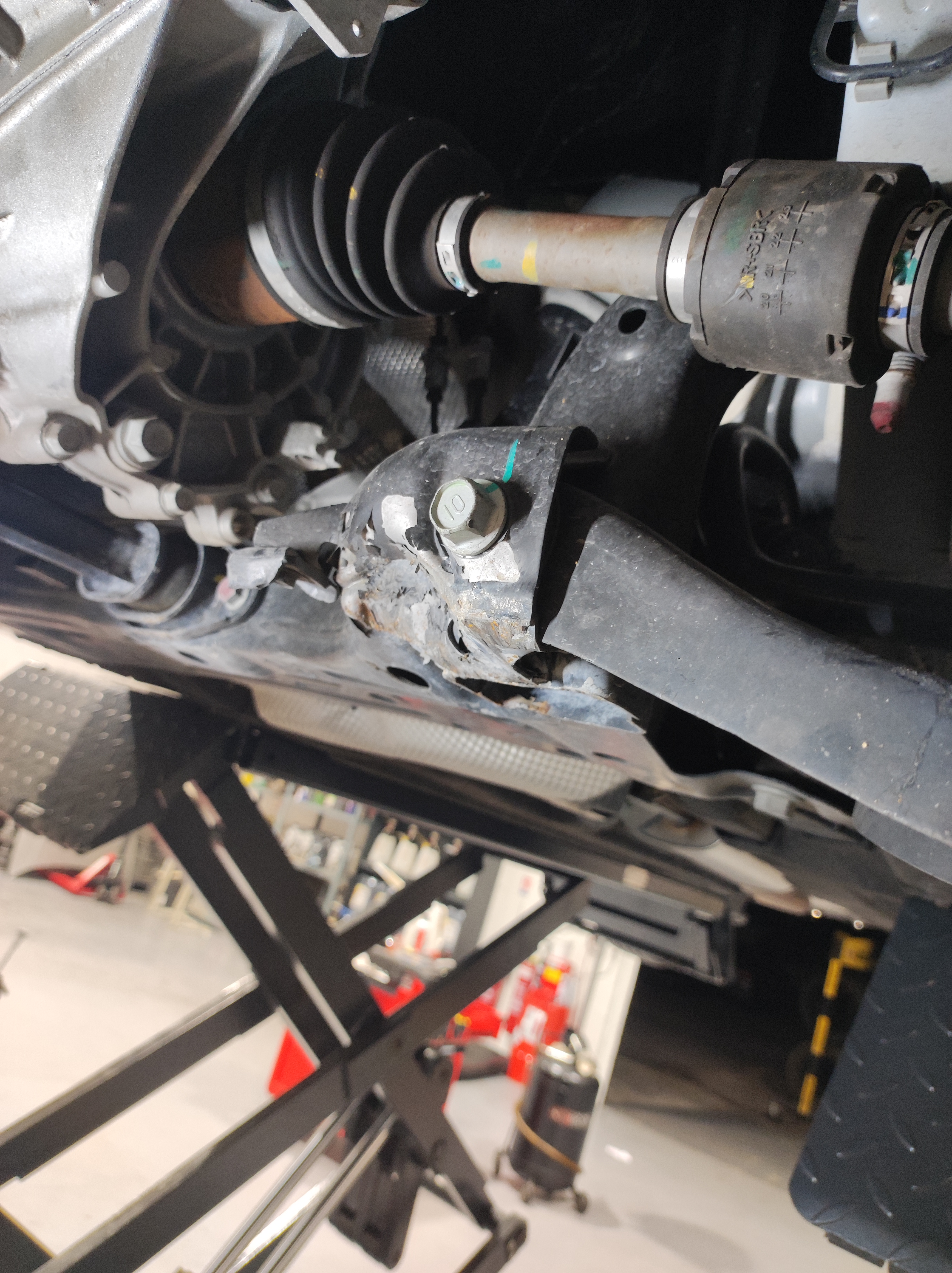 Trains roulants : rotules et roulements